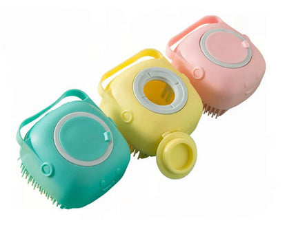 Pet shampoo brush